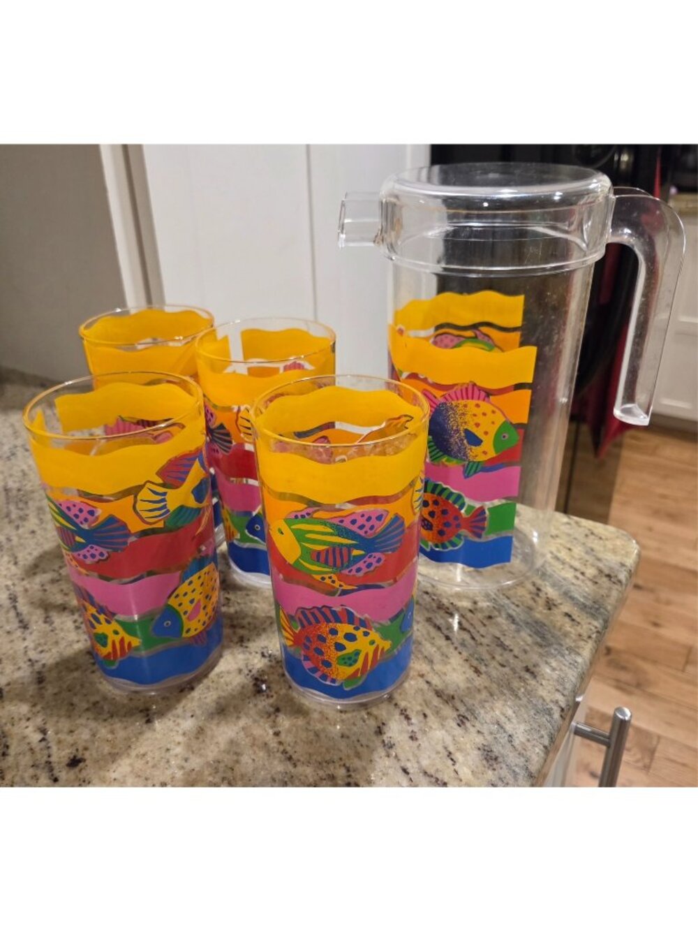 Precisioncraft Pitcher & 4 Tumblers Acrylic Colorful Tropical Fish Patio Pool